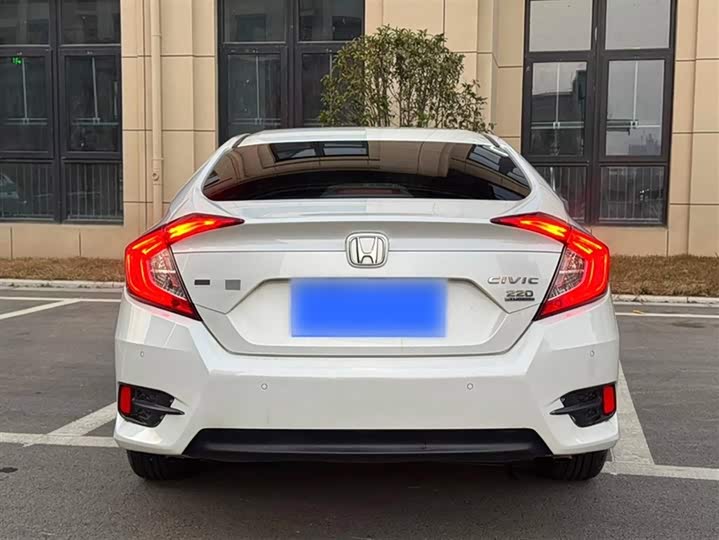 Фото 7 - Honda Civic