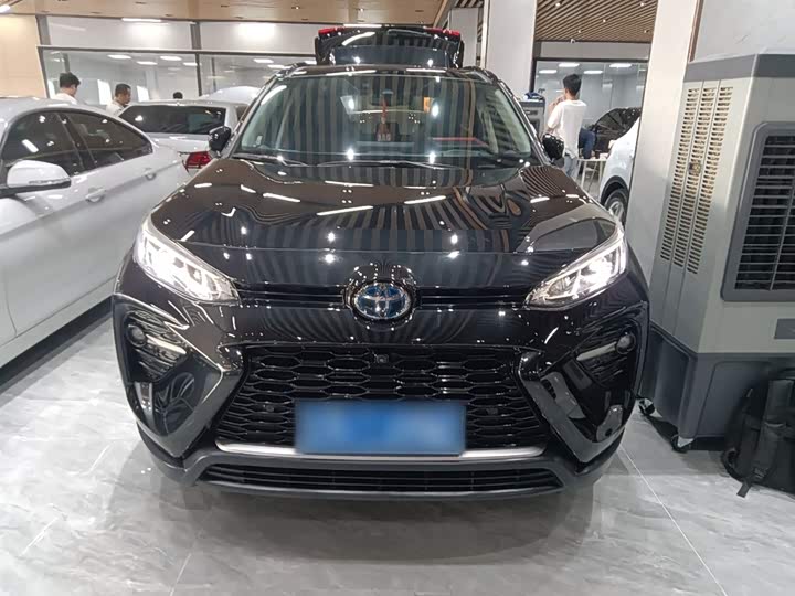 Фото 3 - Toyota Wildlander