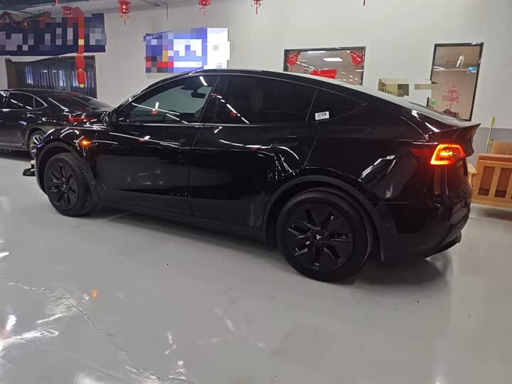 Фото 5 - Tesla Model Y