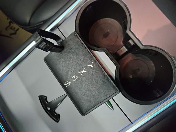 Фото 9 - Tesla Model Y