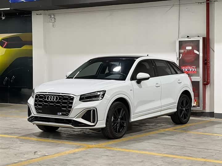 Фото 1 - Audi Q2L