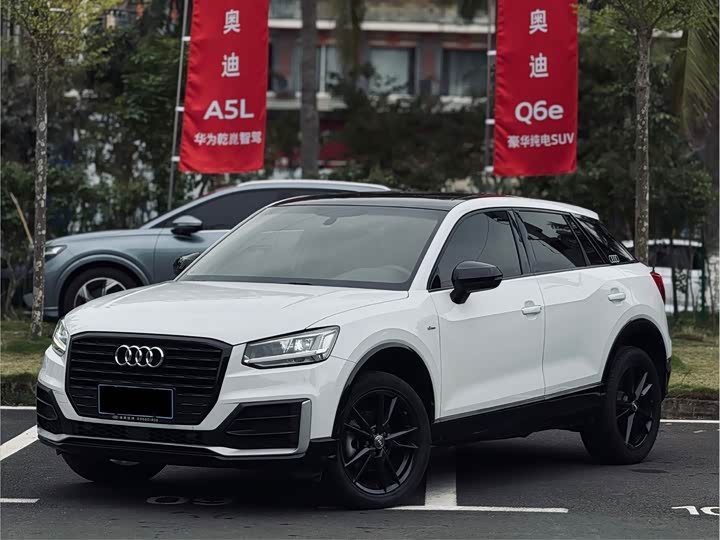 Фото 1 - Audi Q2L