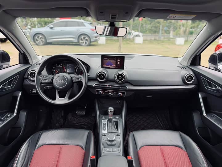 Фото 4 - Audi Q2L