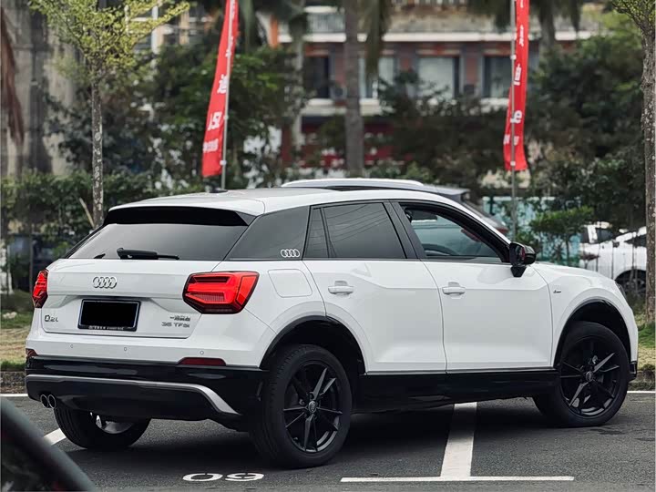 Фото 7 - Audi Q2L