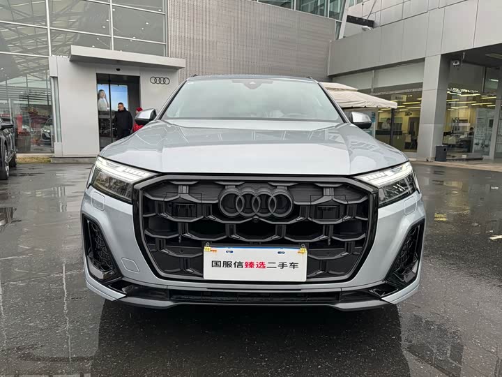 Фото 2 - Audi SQ7