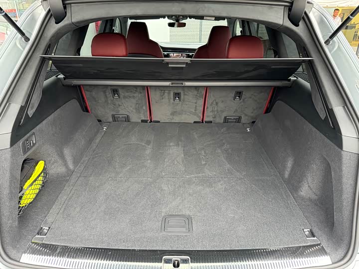 Фото 8 - Audi SQ7