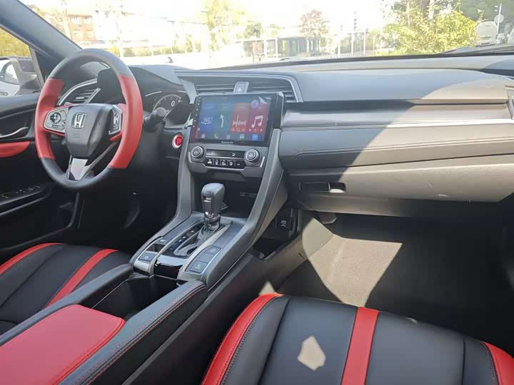 Фото 5 - Honda Civic