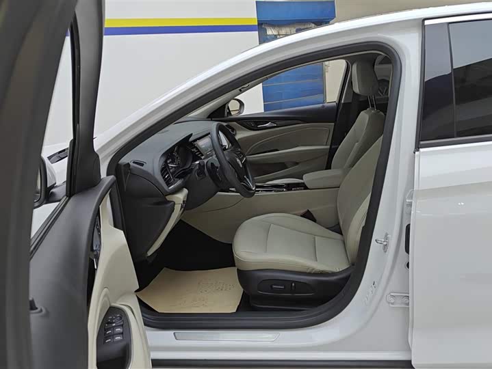 Фото 9 - Buick Regal