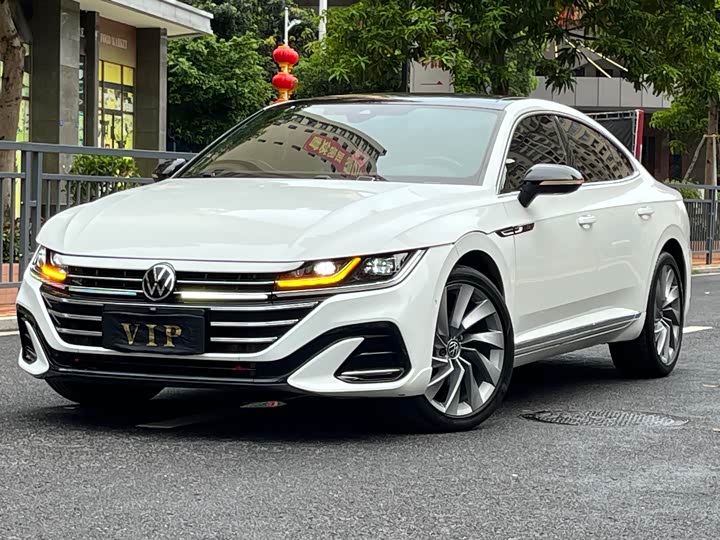 Фото 1 - Volkswagen CC