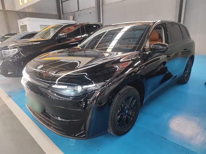 Фото 2 - Leapmotor C10