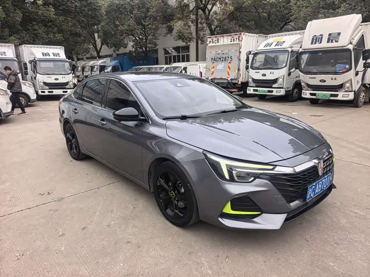 Фото 8 - Roewe i6 Max