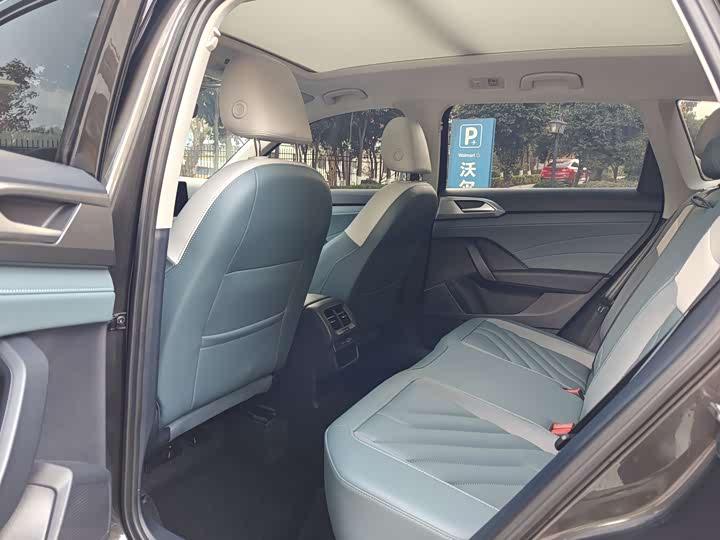 Фото 6 - Volkswagen Tharu