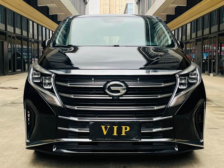 Фото 2 - GAC Trumpchi M8