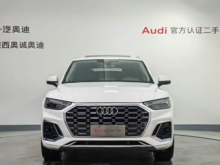 Фото 2 - Audi Q5L