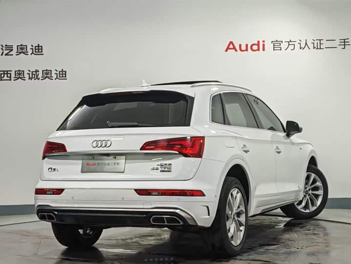 Фото 4 - Audi Q5L