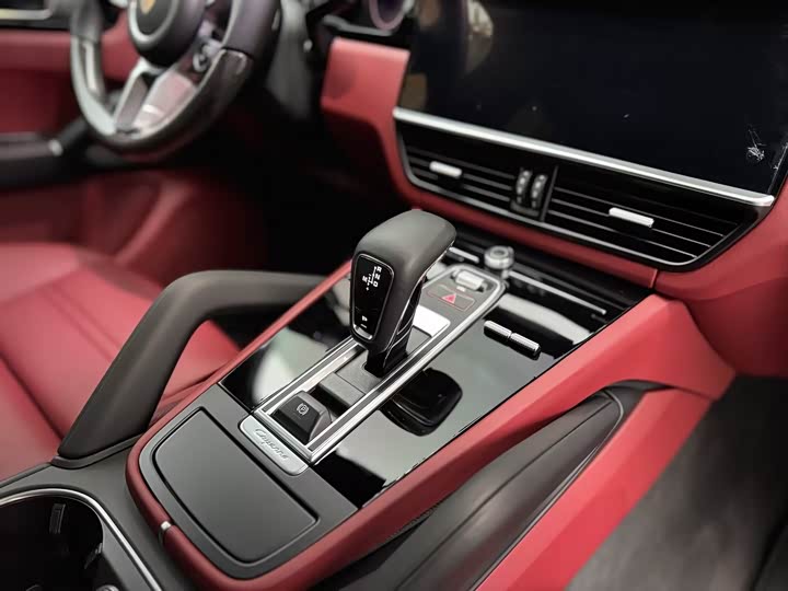 Фото 8 - Porsche Cayenne