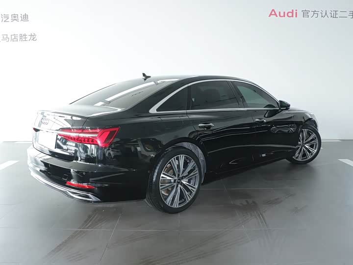 Фото 4 - Audi A6L