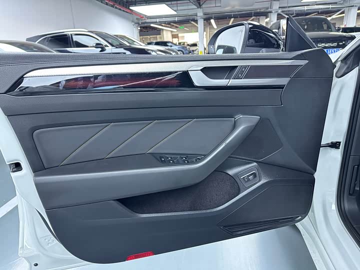 Фото 7 - Volkswagen CC