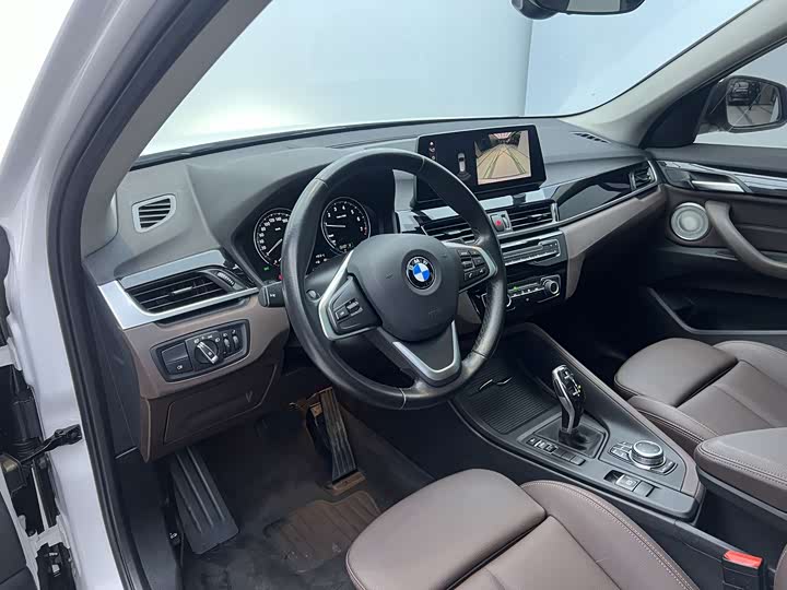 Фото 8 - BMW X1