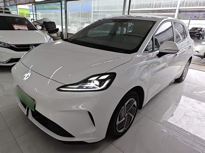 Фото 2 - MG Motor 4 EV