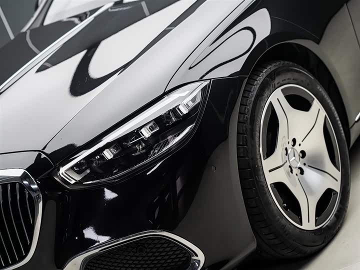 Фото 2 - Mercedes-Benz Maybach S-Class