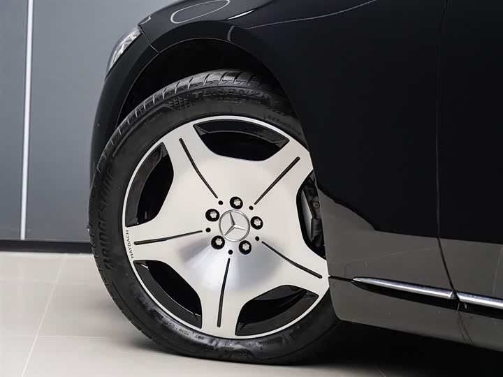 Фото 7 - Mercedes-Benz Maybach S-Class