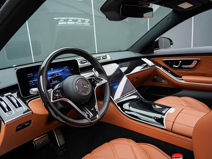 Фото 9 - Mercedes-Benz Maybach S-Class