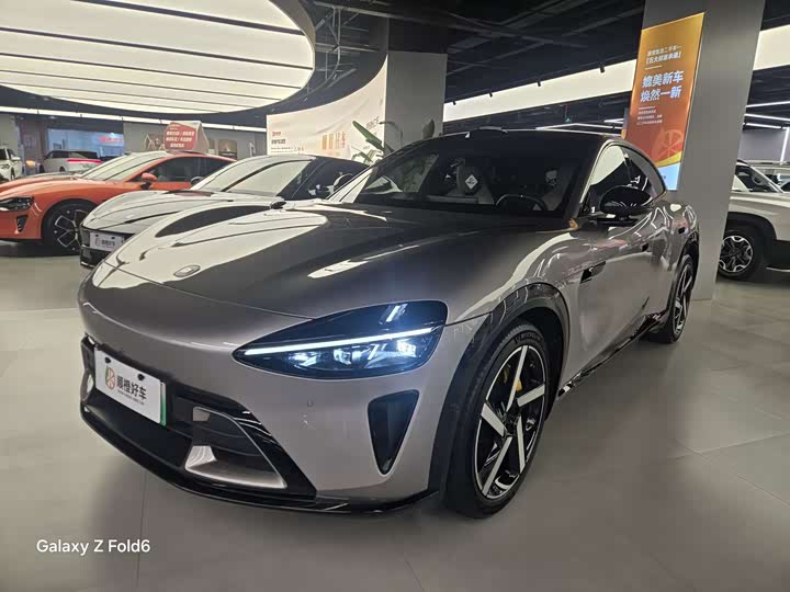 Фото 1 - Xiaomi YU7