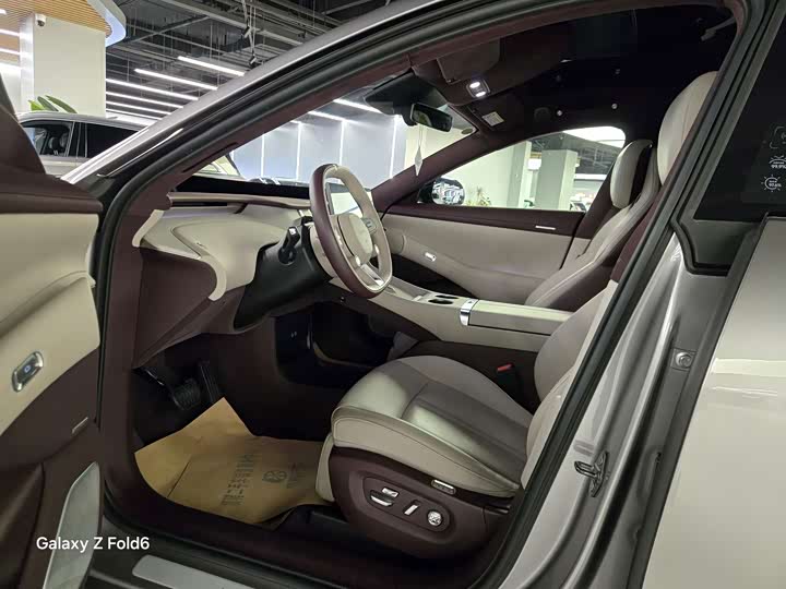 Фото 4 - Xiaomi YU7