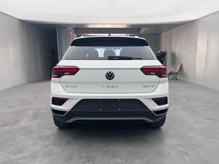 Фото 8 - Volkswagen T-Roc