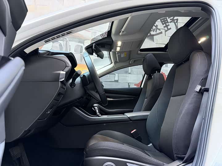 Фото 5 - Mazda 3 (Axela)