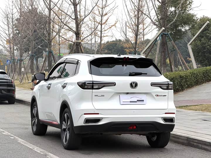 Фото 9 - Changan CS55 Plus