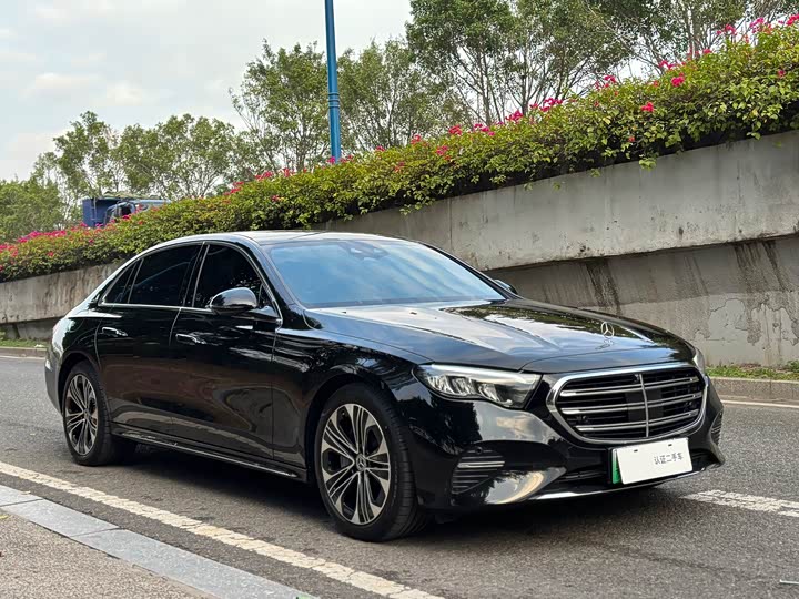 Фото 3 - Mercedes-Benz E-Class Hybrid