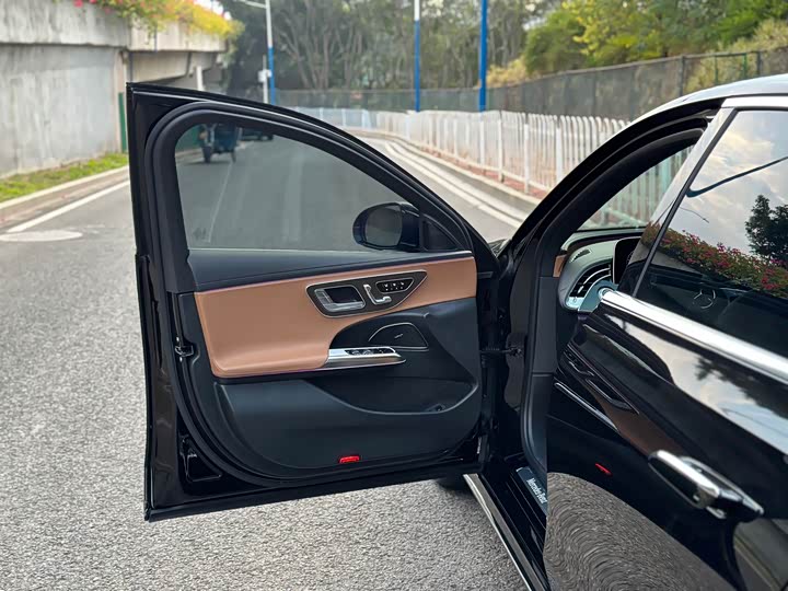 Фото 5 - Mercedes-Benz E-Class Hybrid