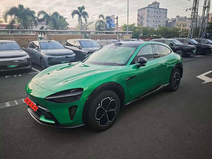 Фото 1 - Xiaomi YU7