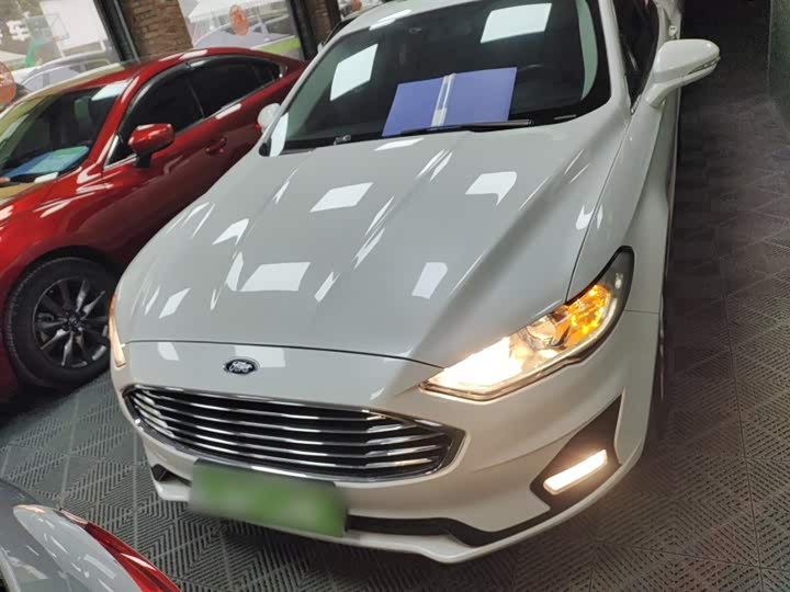 Фото 3 - Ford Mondeo