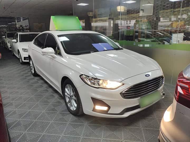 Фото 4 - Ford Mondeo