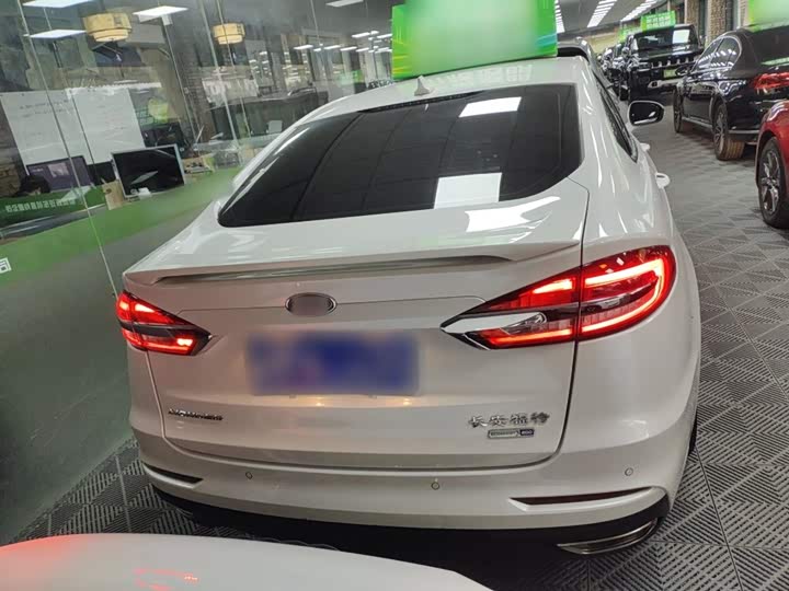 Фото 6 - Ford Mondeo