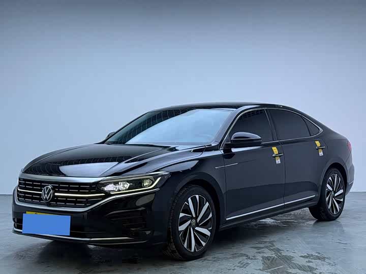 Фото 1 - Volkswagen Passat