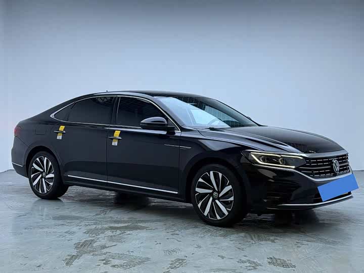 Фото 3 - Volkswagen Passat