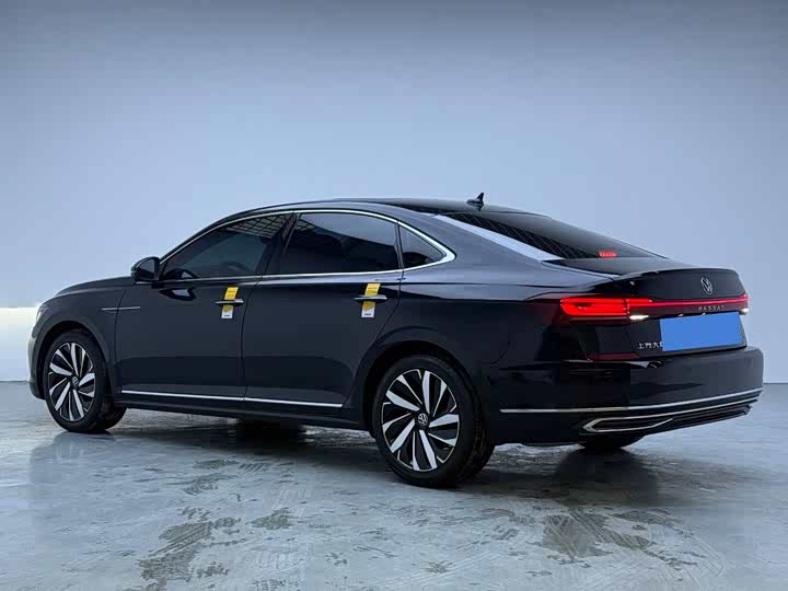 Фото 6 - Volkswagen Passat