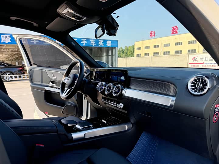 Фото 5 - Mercedes-Benz GLB-Class