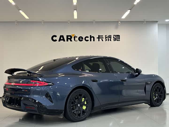 Фото 2 - Xiaomi SU7