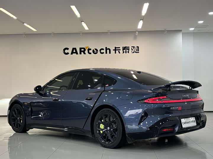 Фото 4 - Xiaomi SU7