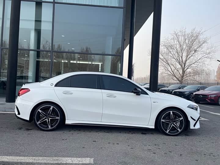 Фото 3 - Mercedes-Benz A-Class AMG