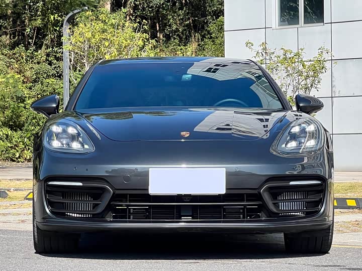 Фото 4 - Porsche Panamera