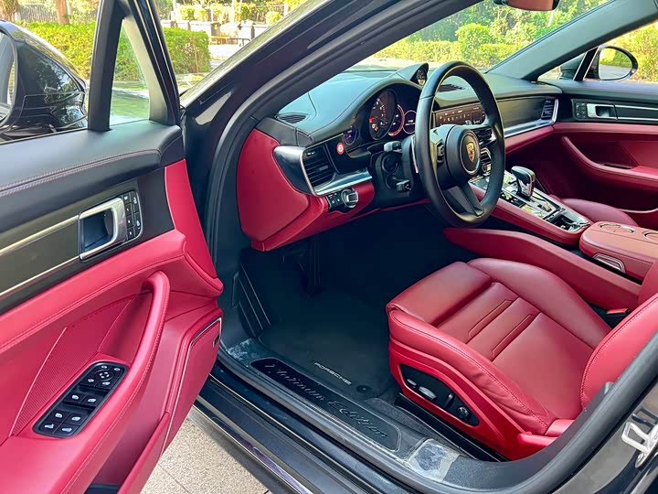 Фото 6 - Porsche Panamera