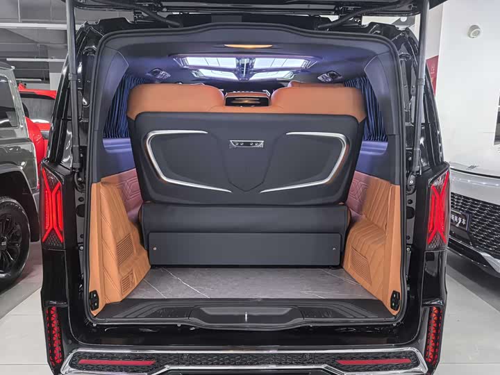 Фото 8 - Mercedes-Benz Vito