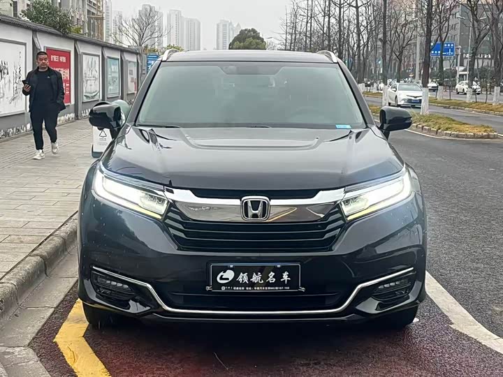 Фото 1 - Honda Avancier