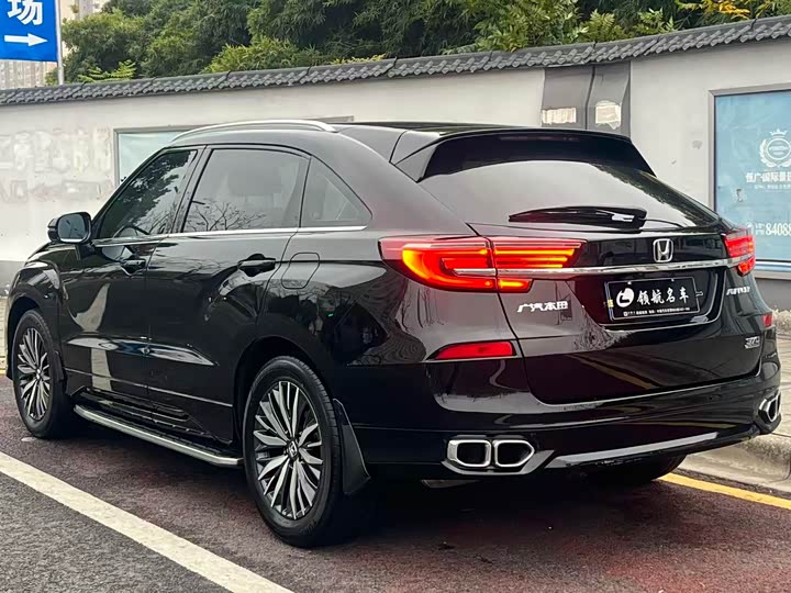 Фото 6 - Honda Avancier